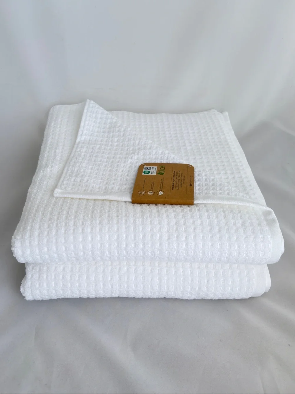 NWT 2Pc Ecoexistence Waffle Luxury Bath Towels in Pure White Soft Cotton